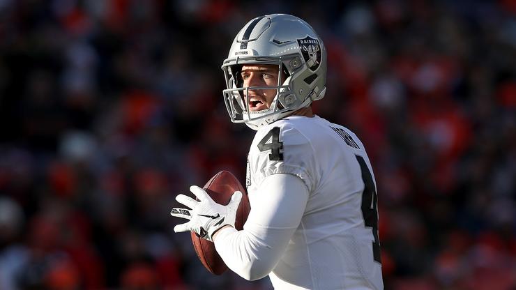 Derek Carr Puts Critics On Blast For Saying His Stats Are Inflated