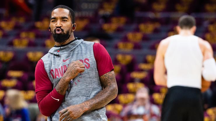 Video Shows J.R. Smith Beating Up Protester Who Allegedly Broke His Window