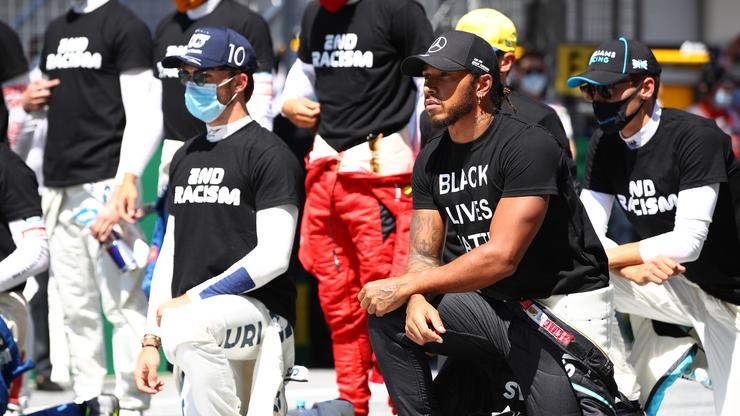 Formula 1 Drivers Kneel In Protest Against Racism Prior To First Race