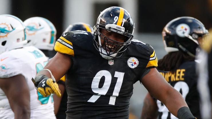 Stephon Tuitt Of The Steelers Says He's "Not Kneeling For The Flag"