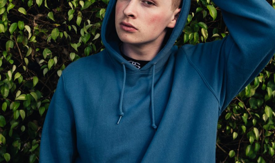 Watch Sam Gellaitry Perform Live in Front of Inveraray Castle in Scotland