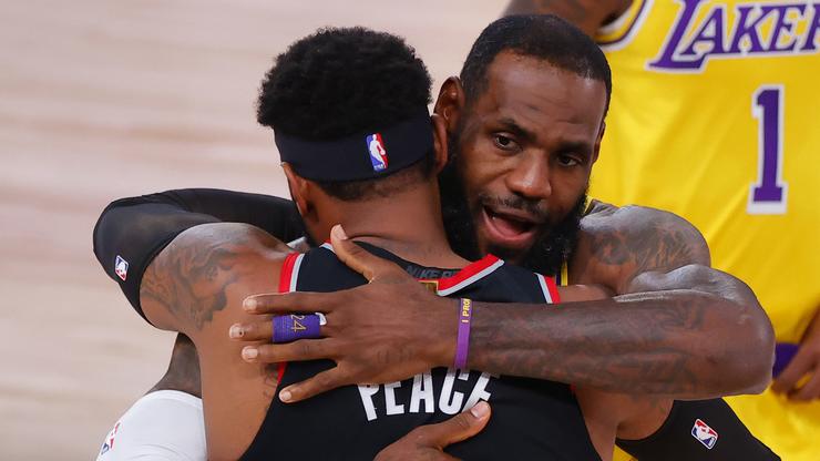 LeBron James & Carmelo Anthony Share A Moment After Playoff Series