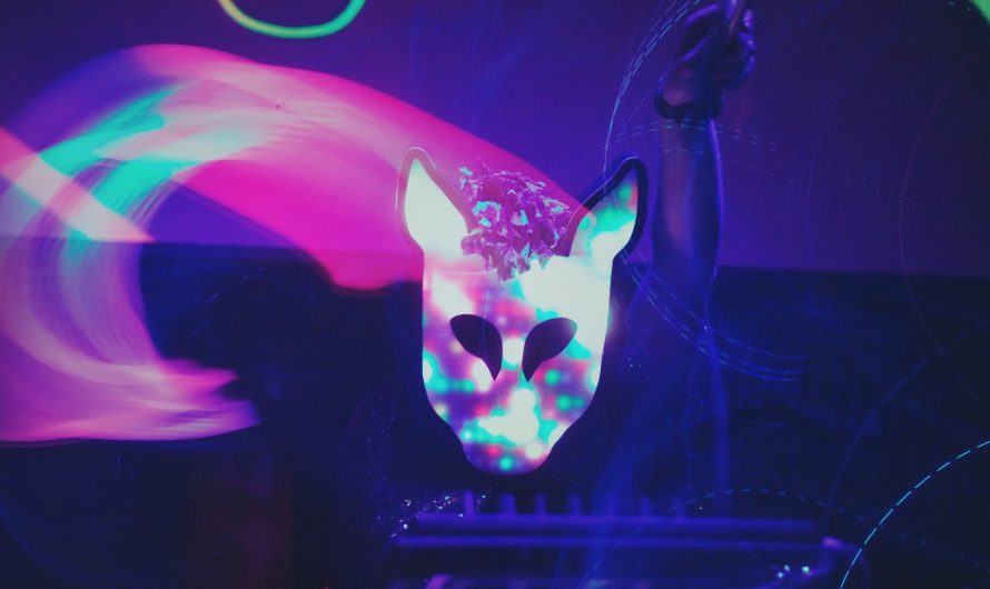Slow Magic Inspires Us to ‘Carry On’