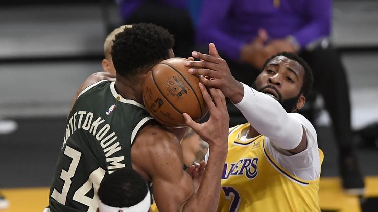 Andre Drummond Has Toenail Ripped Off In Lakers Debut