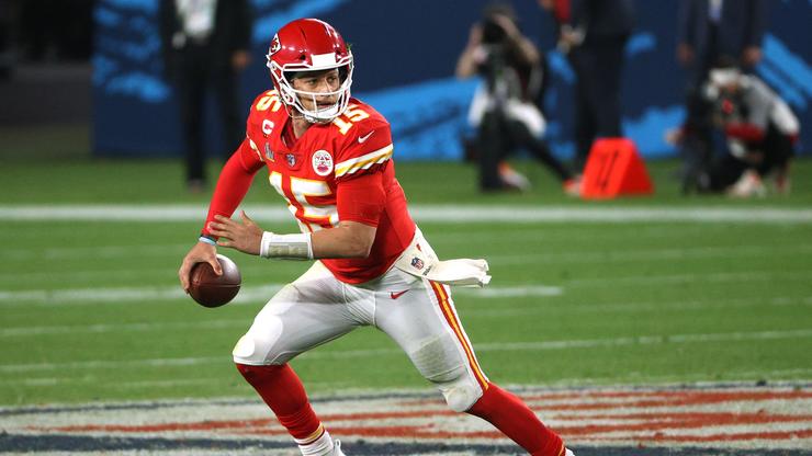 Patrick Mahomes Reacts To Aaron Rodgers News