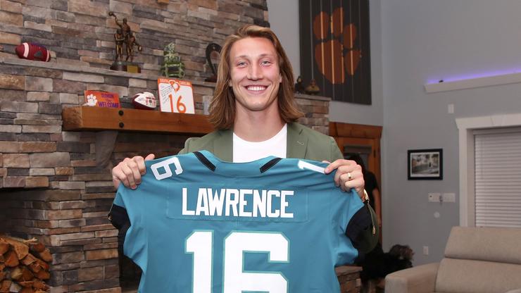Trevor Lawrence Dons Jaguars Jersey For The First Time
