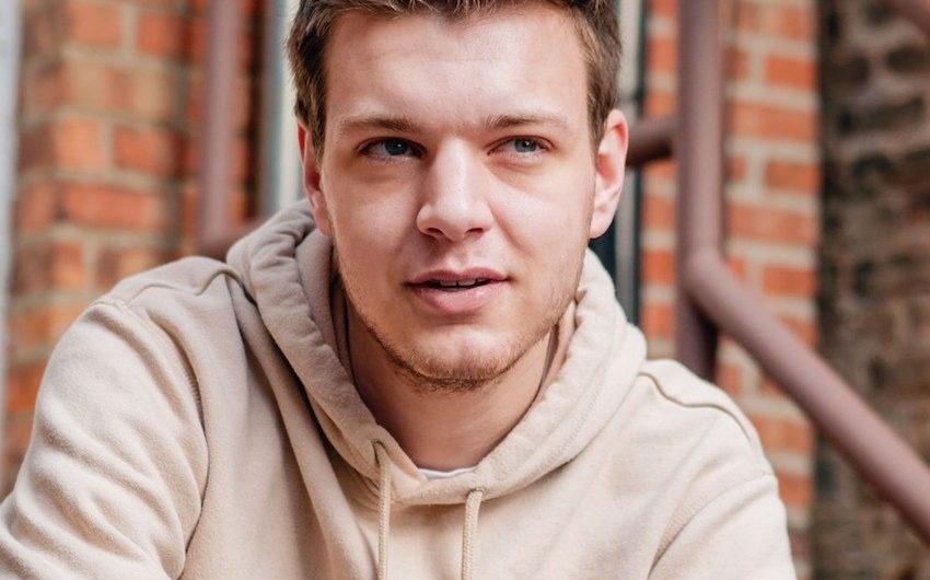 Jarod Glawe Drops Mesmerizing Single “Belong To You”