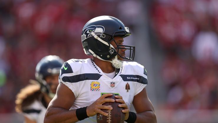 Russell Wilson Reacts To Breaking Massive Quarterback Record