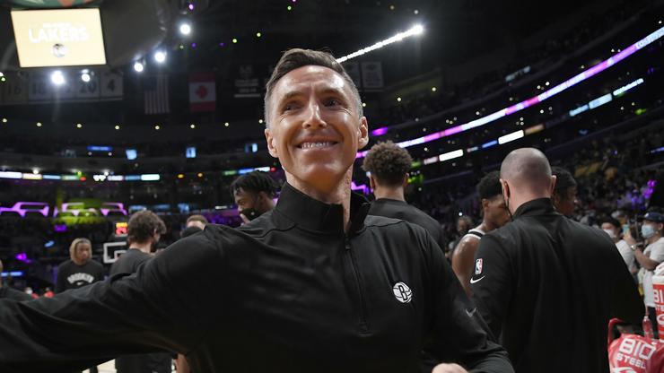 Steve Nash Reacts To Kyrie Irving Vaccine Drama