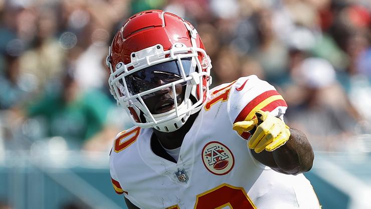 Tyreek Hill Helped Save Man's Life