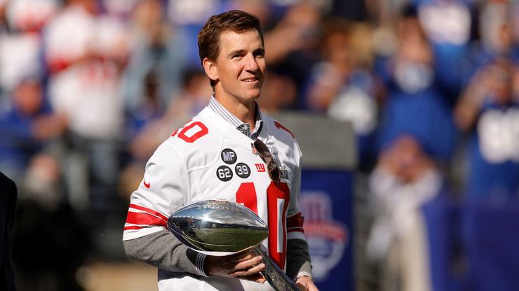 Eli Manning Personally Challenges Kevin Durant