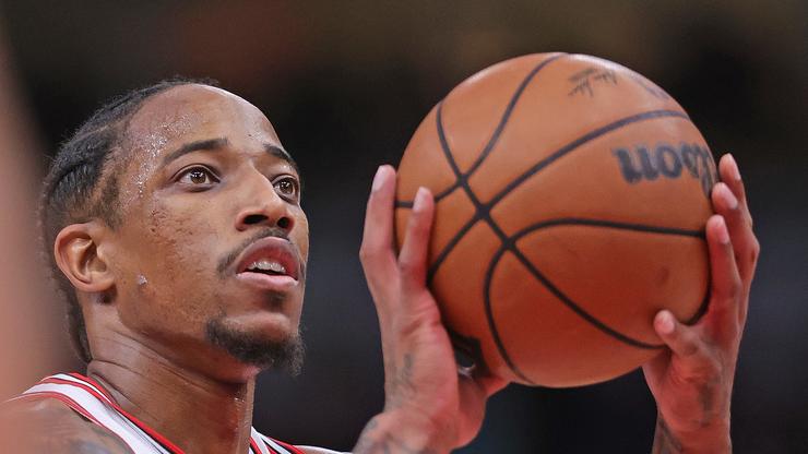 DeMar DeRozan Reacts To Being Called "Washed," After 38-Point Game
