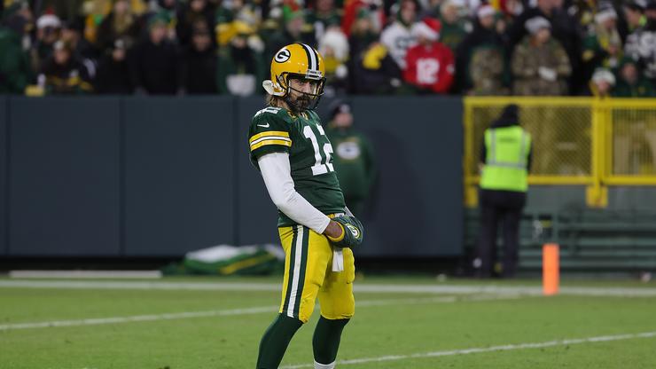 Aaron Rodgers Rips Media For Not Talking About COVID-19 Treatments