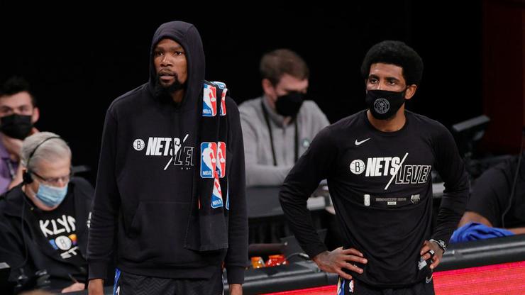 Kevin Durant Reacts To Kyrie Irving's Return To The Nets