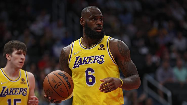 LeBron James Reacts To Passing Karl Malone On All-Time Scorers List