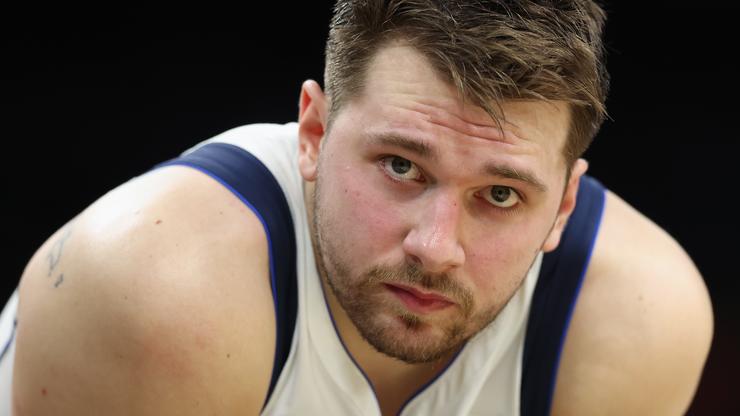 Luka Doncic Restrained While Going After Suns Heckler: Watch