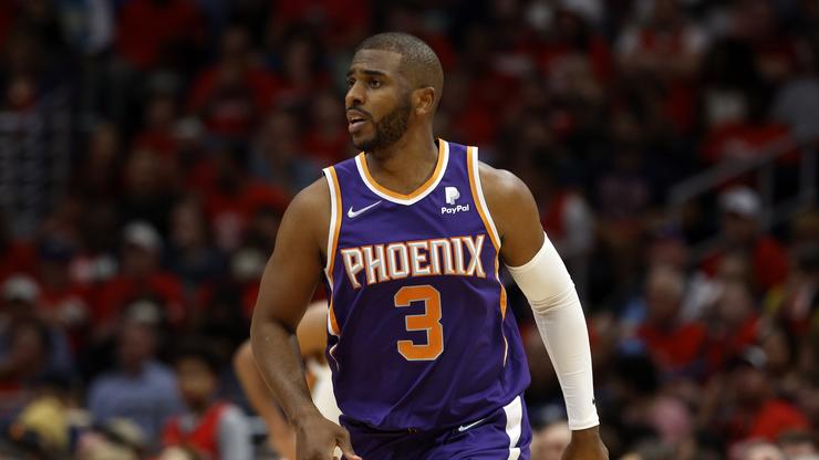 Chris Paul Goes After Fan Who Allegedly Touched His Mom
