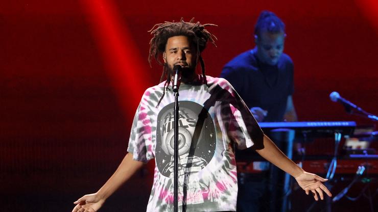 J. Cole Leaves The Shooting Stars, Thanks The Fans In Scarborough