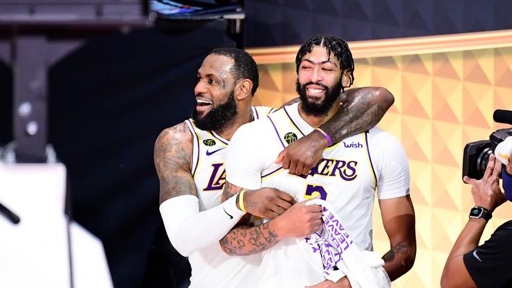 LeBron James Reminds Fans Of Anthony Davis' Greatness