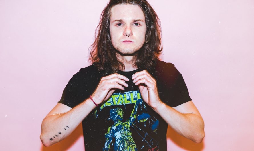 LISTEN: Jackal Returns With New Single "I Want To Destroy Something Beautiful" featuring Roniit