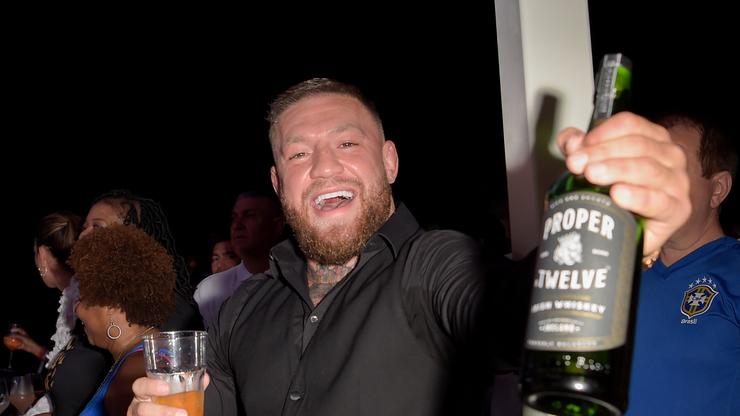 Conor McGregor Responds To Floyd Mayweather