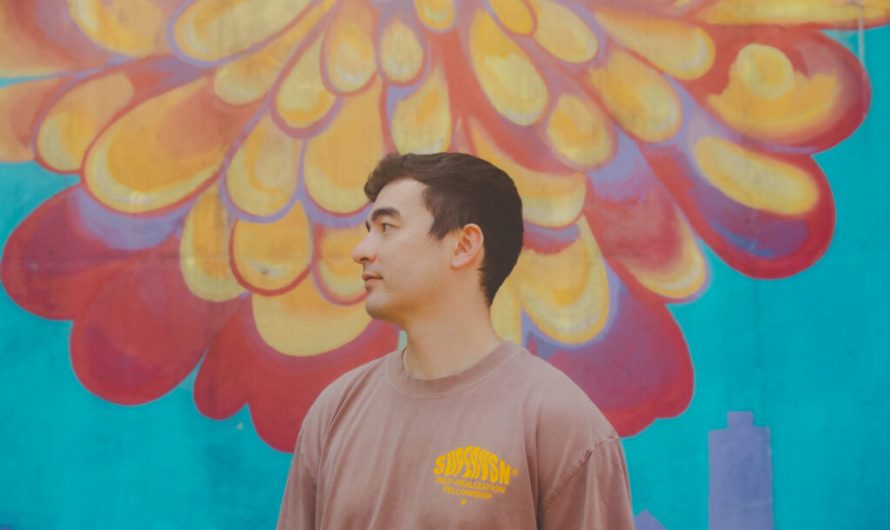 LISTEN: CRWNS Returns With Groovy New House Remix of Chris Lake & Aluna’s “Beggin’”