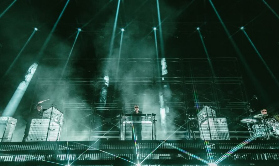 RÜFÜS DU SOL Make History at the Rose Bowl with Inhale / Exhale Tour