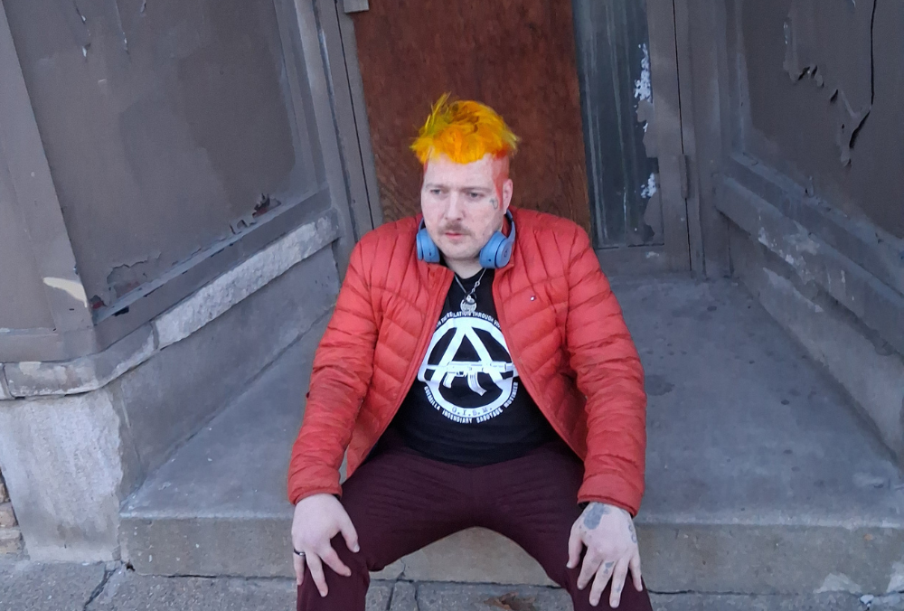 Young Meepa Teases New Single "Guillotine"