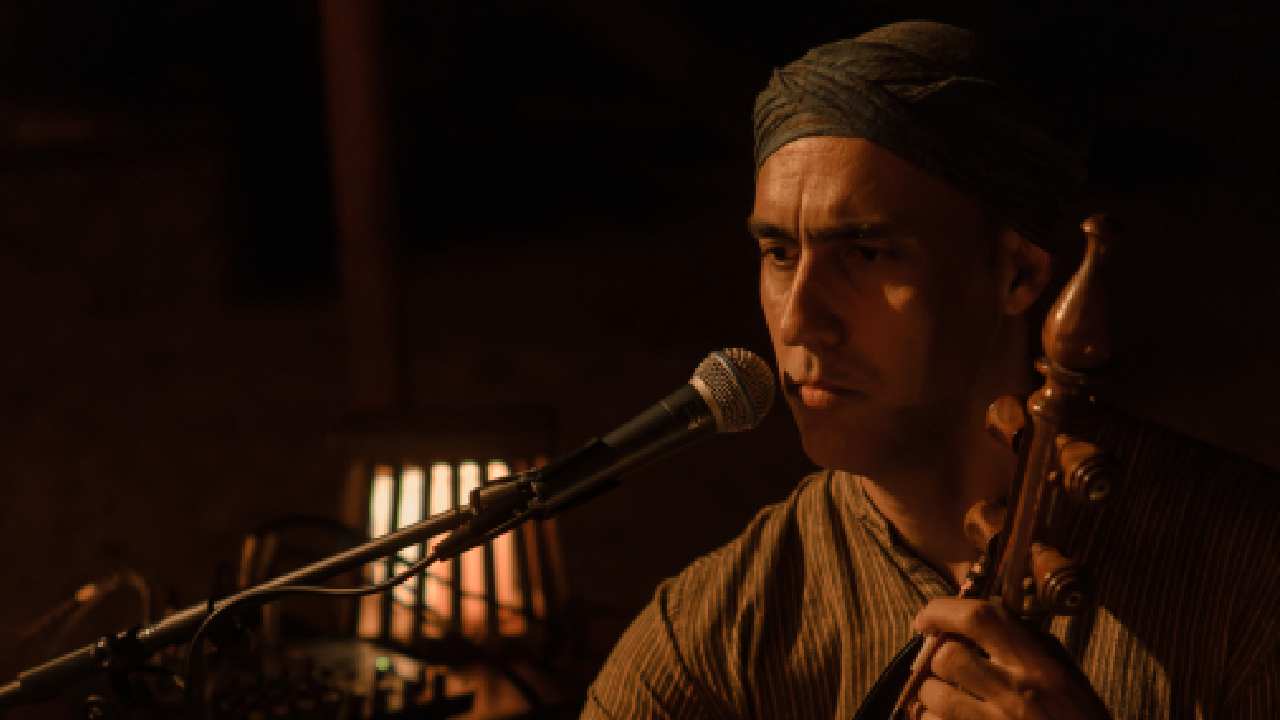 Zhubin Kalhor’s Music Doesn’t Simply Move Bodies; It Subtly Elevates States of Awareness